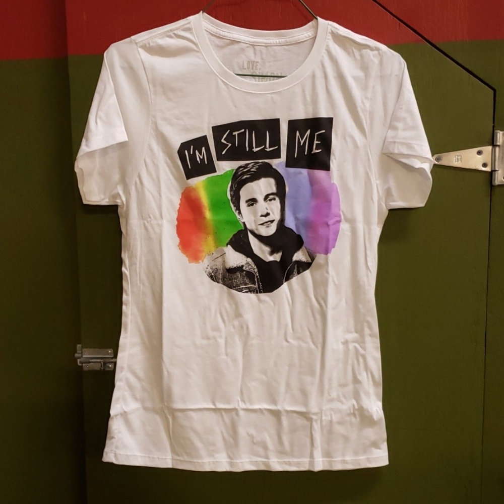 I'm still me tee shirt
